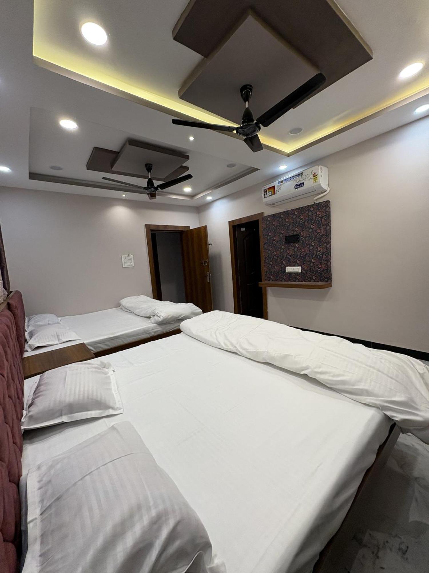 Shree Trilokeshwar Guest House Ujjain Zewnętrze zdjęcie